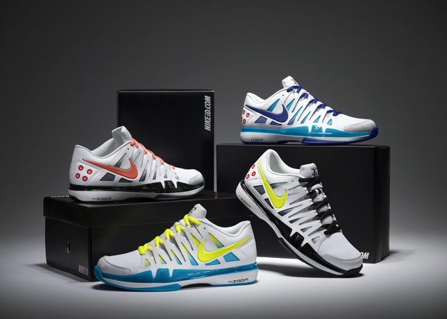 Roger_NIKEiD_Australian_Open_2013_GROUP_16567