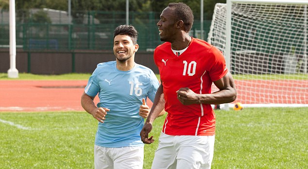 Usain Bolt gives Sergio Agüero a unique lesson of speed ahead of the Manchester Derby
