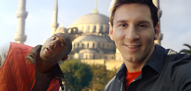 turkish-airlines-kobe-messi-selfie