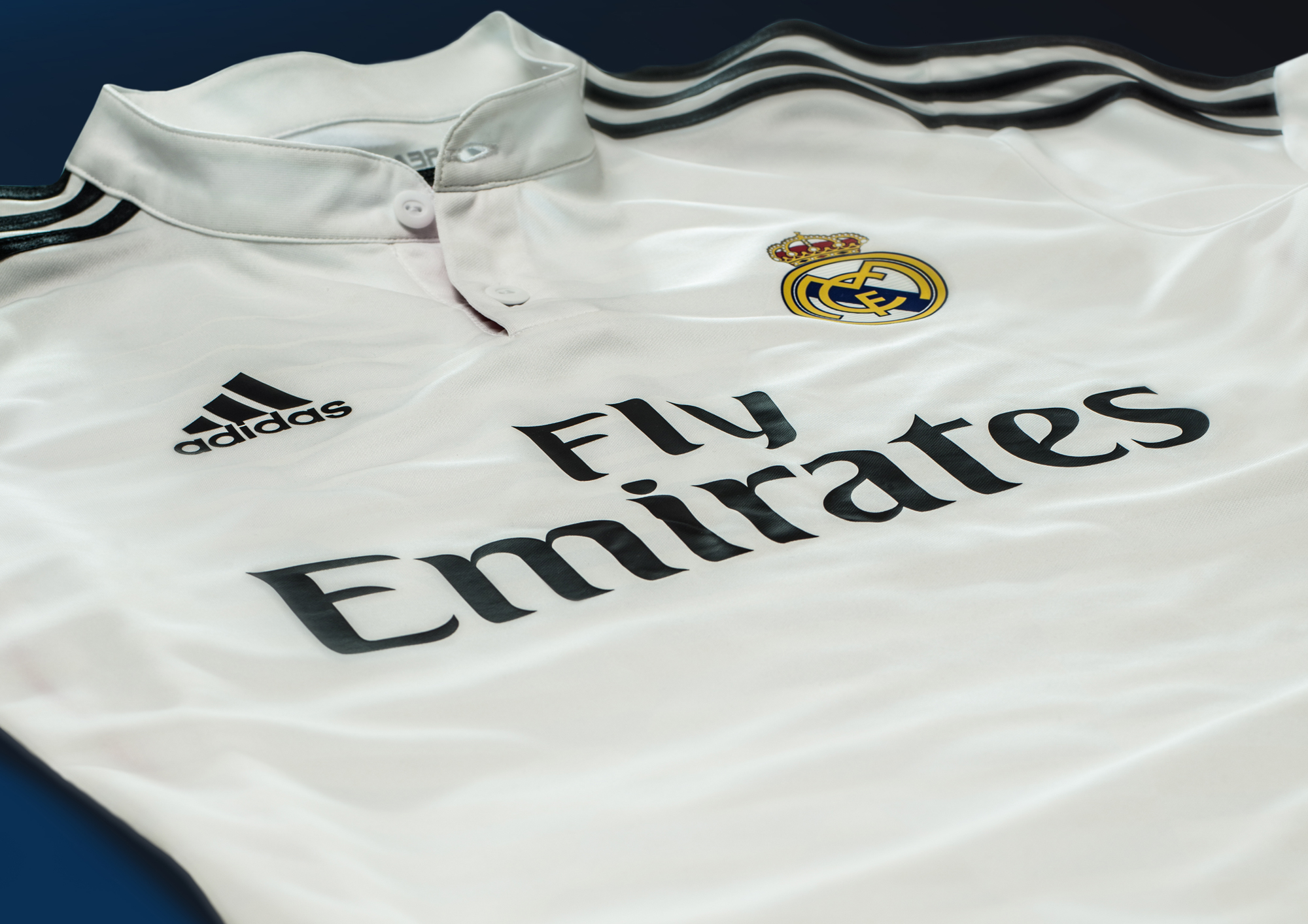 Du blanc et du rose pour les nouveaux maillots du Real Madri