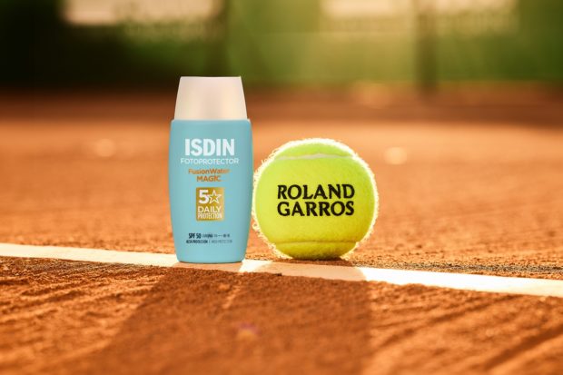 ISDIN、ローランギャロスとカルロス・アルカラスの限定版を発表