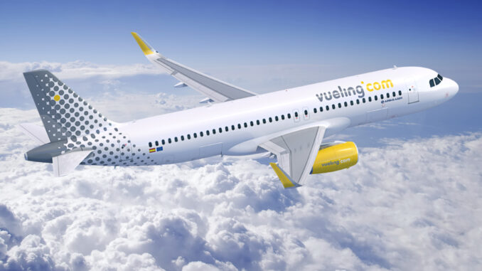 Airbus A320 Vueling aux couleurs de France Rugby illustrant le partenariat officiel pour 2025-2026.