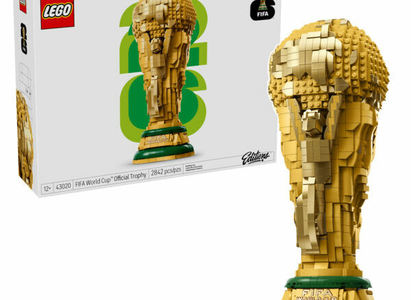 Réplique LEGO du Trophée de la Coupe du Monde FIFA en version officielle