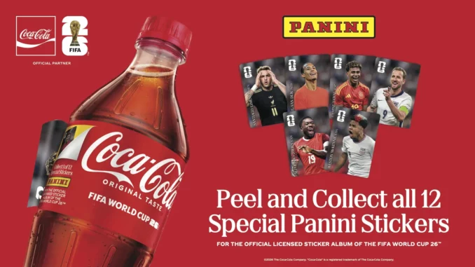 Bouteille Coca-Cola avec stickers Panini pour la Coupe du Monde 2026