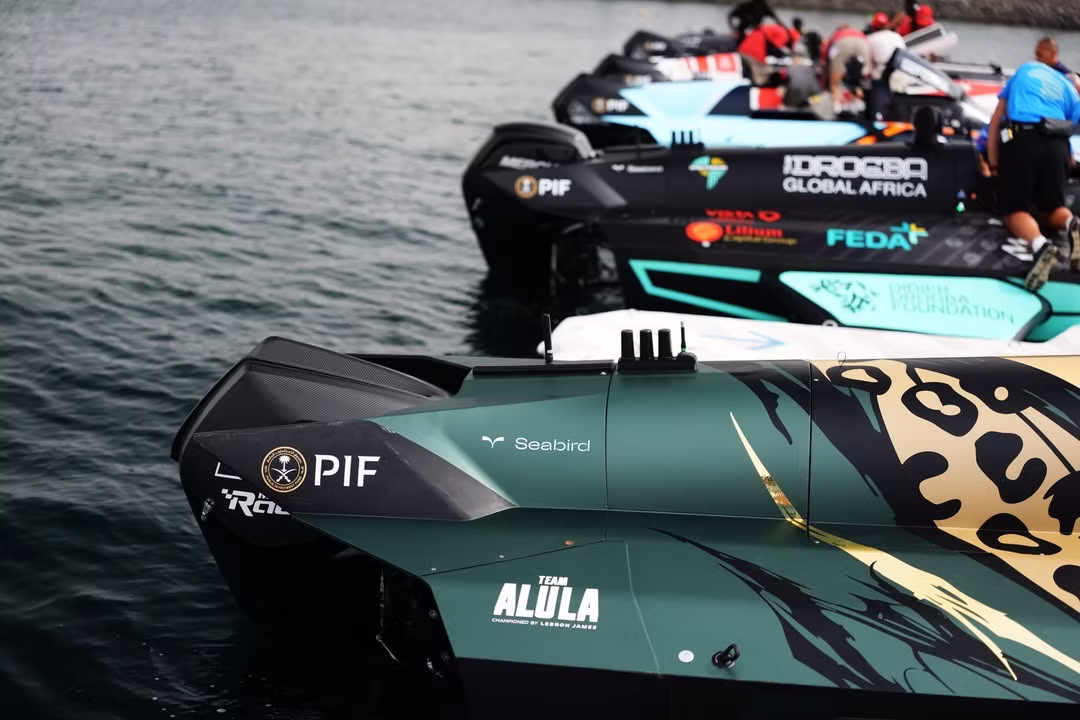 Les écuries du circuit E1 Racing