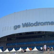 Logo Orange sur le stade Vélodrome