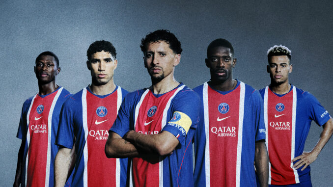 Maillot domicile PSG 2026-2027 conçu par Nike, design Hechter bleu roi
