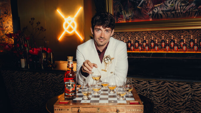 Charles Leclerc présente Chivas Regal 16, première expression 16 ans co-signée par le pilote Ferrari