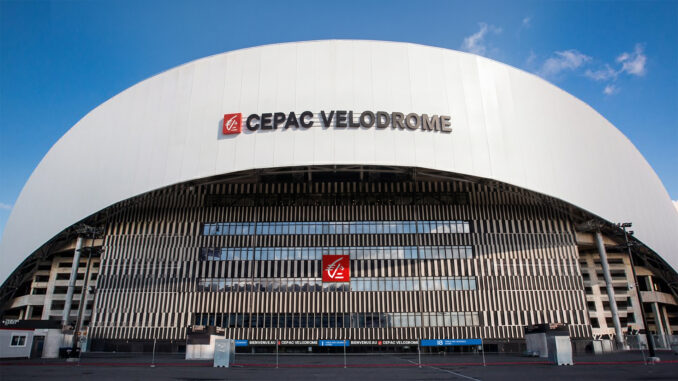 Façade du Vélodrome avec la signalétique CEPAC Vélodrome — naming OM 2026