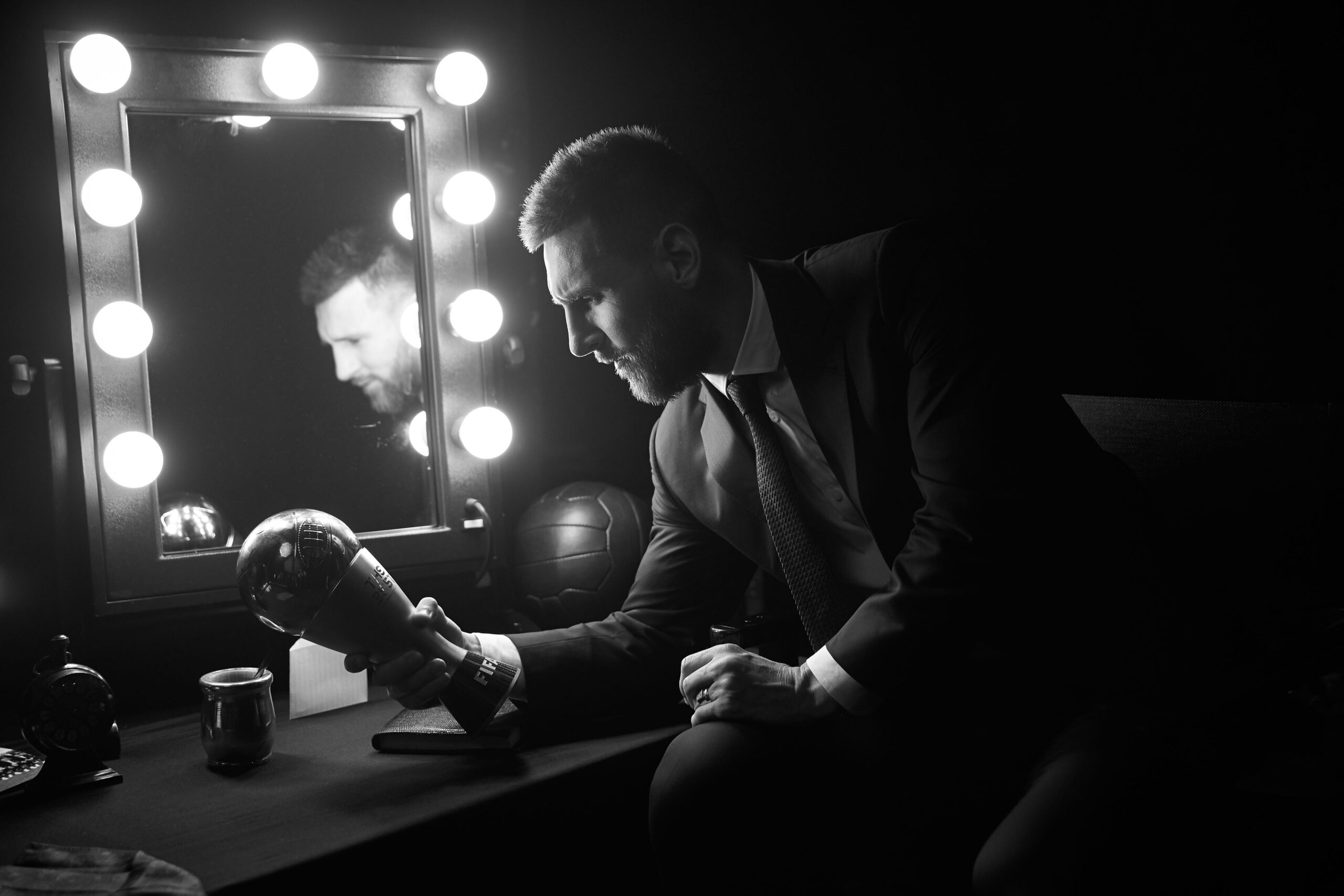 Lionel Messi photographié en noir et blanc dans le cadre du projet RE:Frame de Getty Images