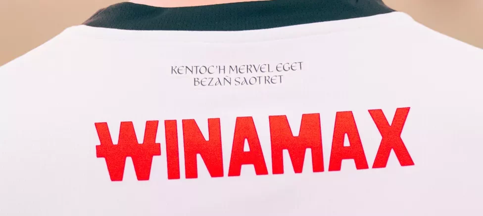 Maillot du Stade Rennais avec le logo Winamax au dos, saison 2026-2027