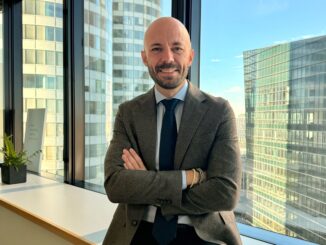 Daniel Gravier, directeur général d'XTB France, dans les bureaux parisiens du courtier