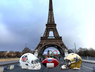 Casques de la NFL et des New Orleans Saints et ballon du NFL Paris Game devant la tour Eiffel